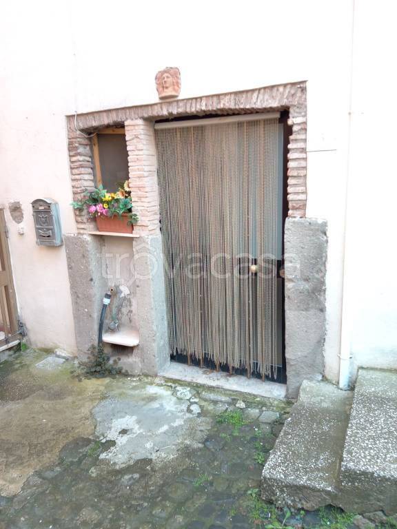 locale commerciale in vendita ad Ariccia