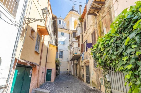 appartamento in vendita ad Ariccia