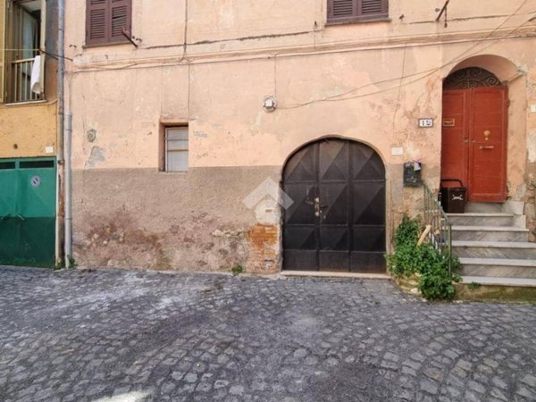 casa indipendente in vendita ad Ariccia