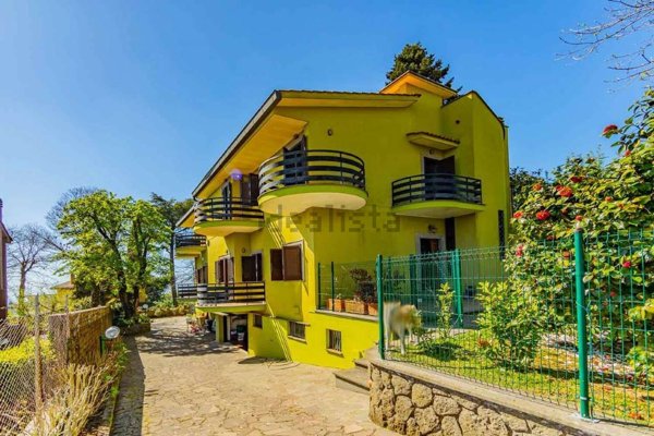 casa indipendente in vendita ad Ariccia