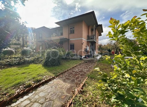 casa indipendente in vendita ad Ariccia