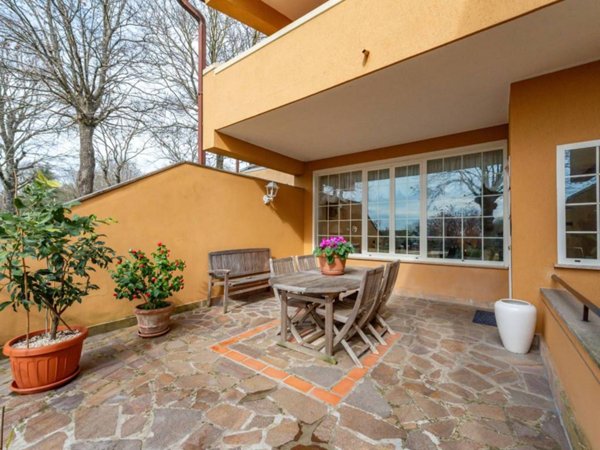 casa indipendente in vendita ad Ariccia