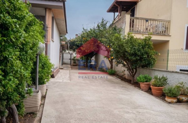 casa indipendente in vendita ad Ariccia