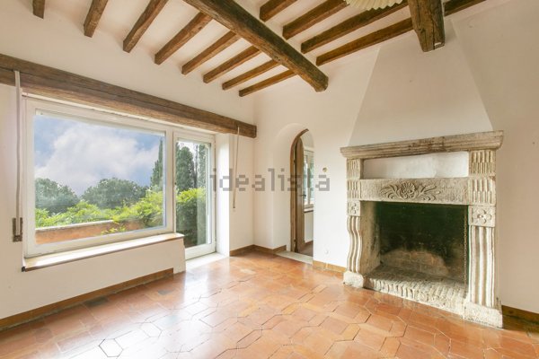 casa indipendente in vendita ad Ariccia