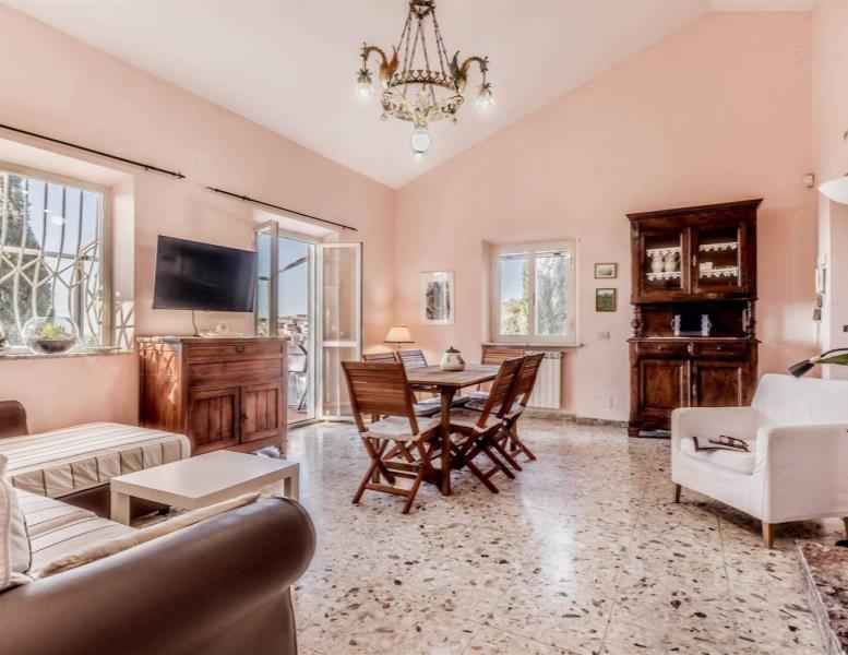 casa indipendente in vendita ad Ariccia