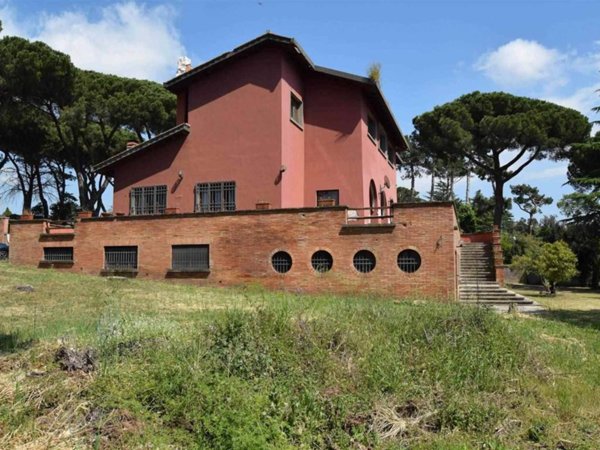 casa indipendente in vendita ad Ariccia