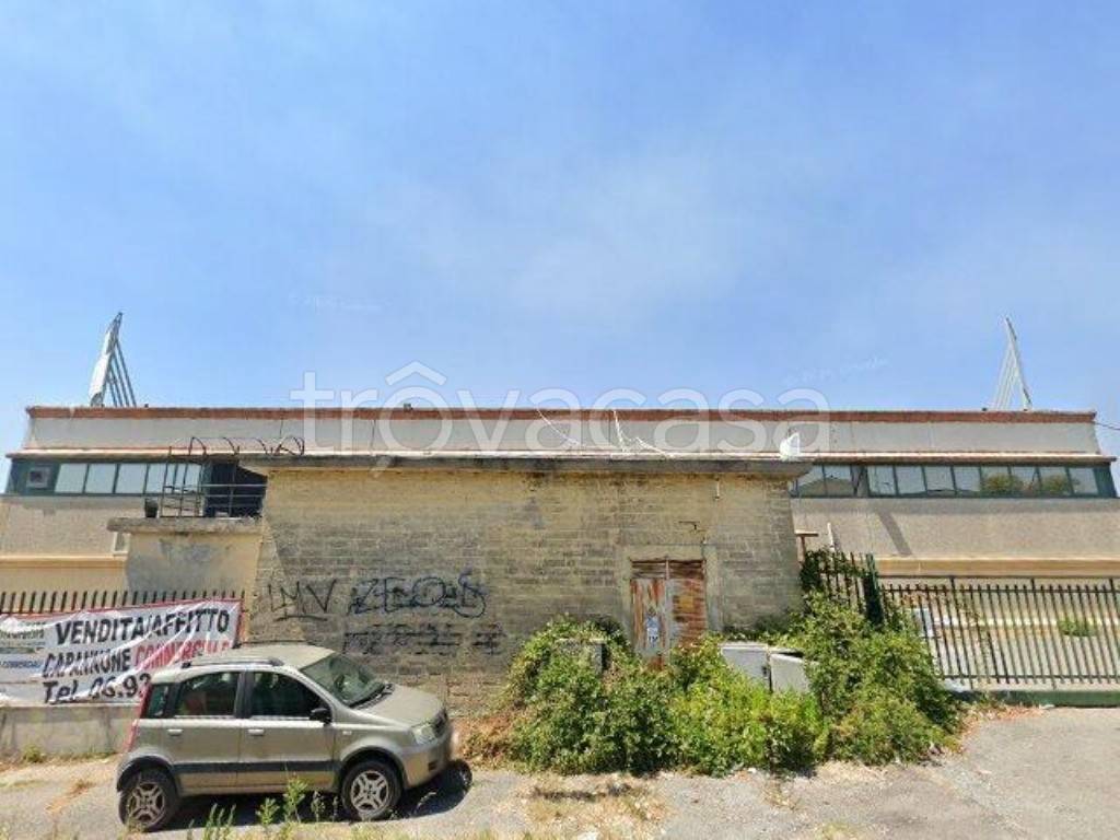 locale commerciale in vendita ad Ariccia