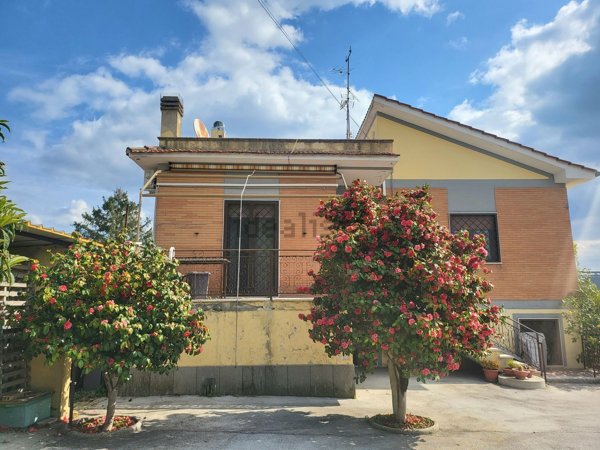 appartamento in vendita ad Ariccia