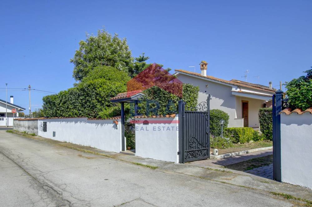 casa indipendente in vendita ad Ariccia