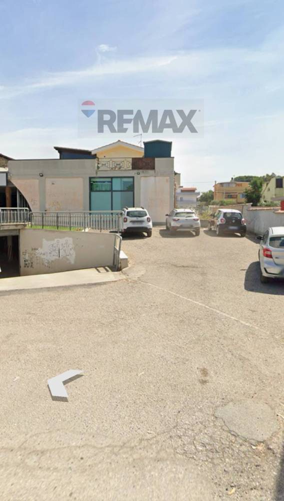 locale di sgombero in vendita ad Ariccia