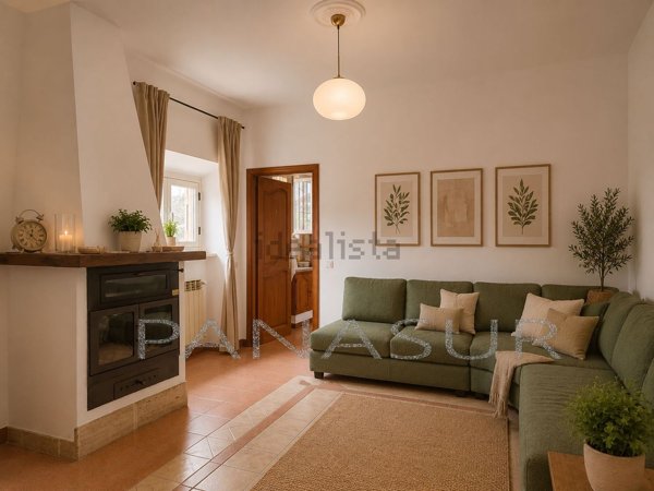 casa indipendente in vendita ad Ariccia in zona Fontana di Papa