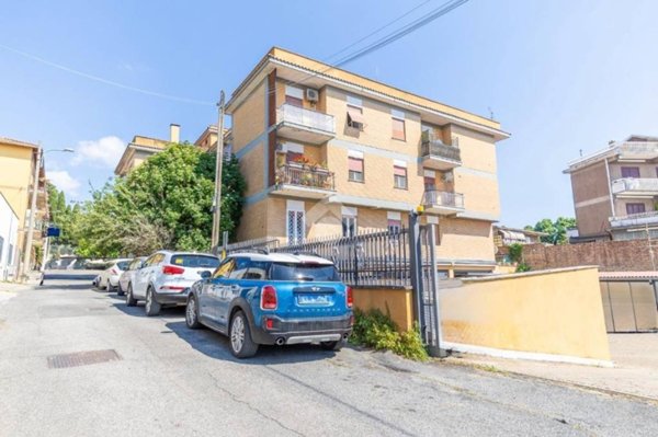 appartamento in vendita ad Ariccia