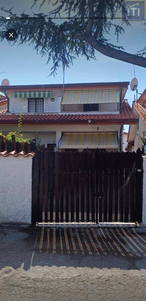 casa indipendente in vendita ad Ariccia