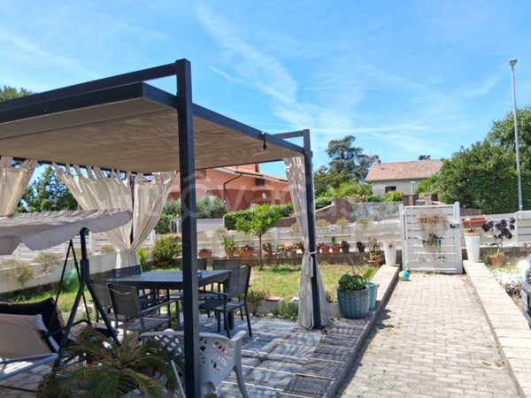 appartamento in vendita ad Ariccia in zona Fontana di Papa