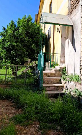 locale commerciale in vendita ad Ariccia