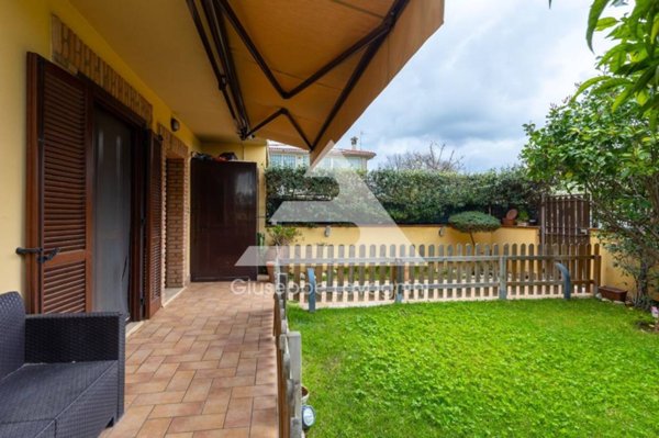 appartamento in vendita ad Ariccia in zona Fontana di Papa