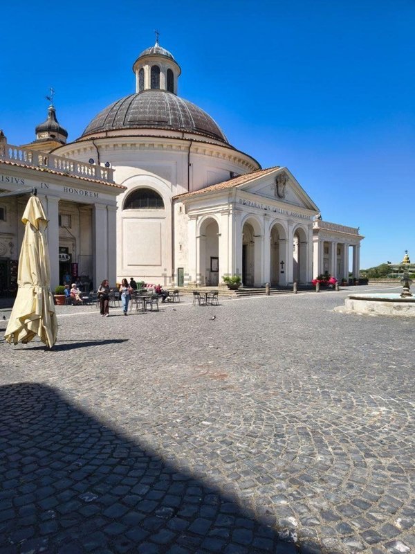 appartamento in vendita ad Ariccia