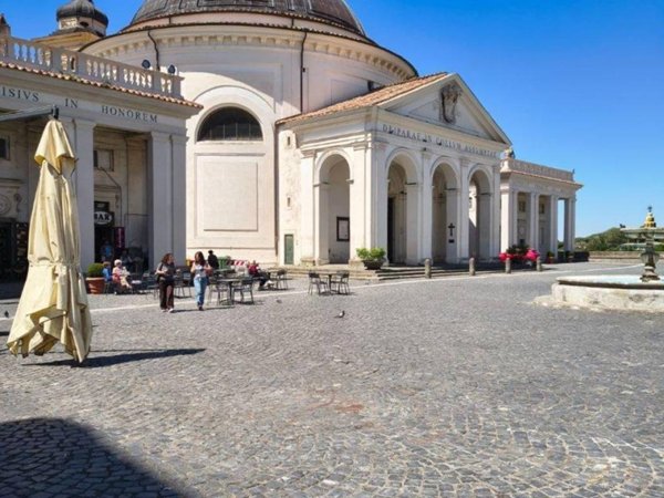 appartamento in vendita ad Ariccia
