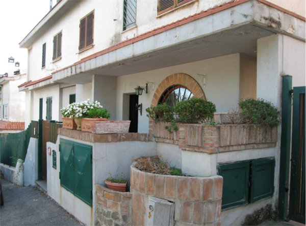 appartamento in vendita ad Ariccia in zona Fontana di Papa