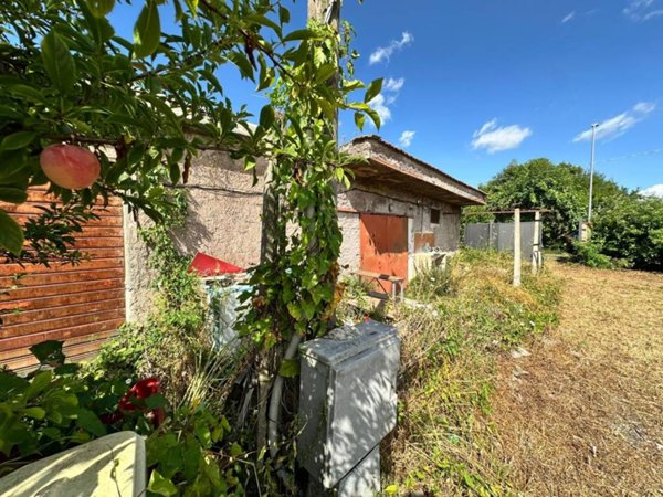 terreno agricolo in vendita ad Ariccia in zona Fontana di Papa