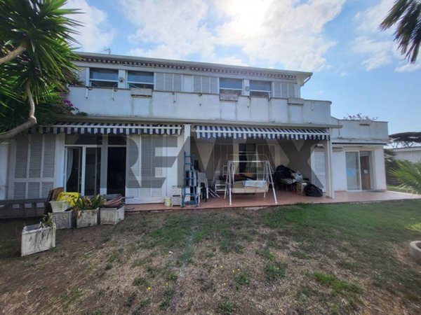 casa indipendente in vendita ad Ariccia