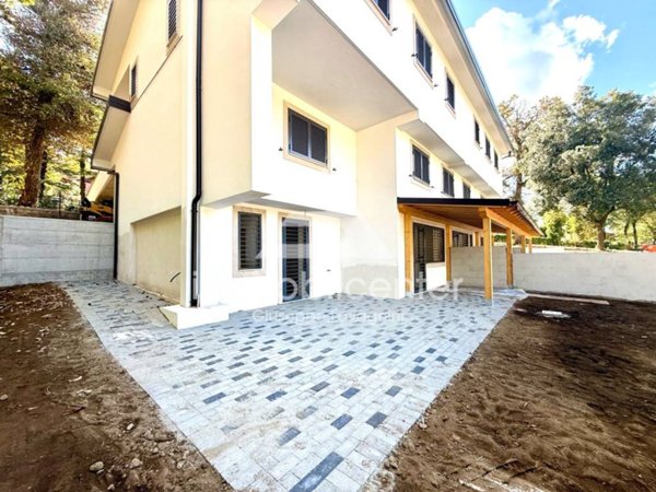 appartamento in vendita ad Ariccia