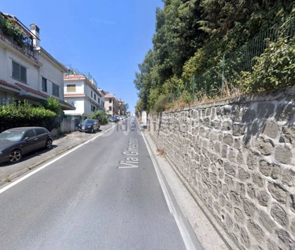 appartamento in vendita ad Ariccia in zona Fontana di Papa
