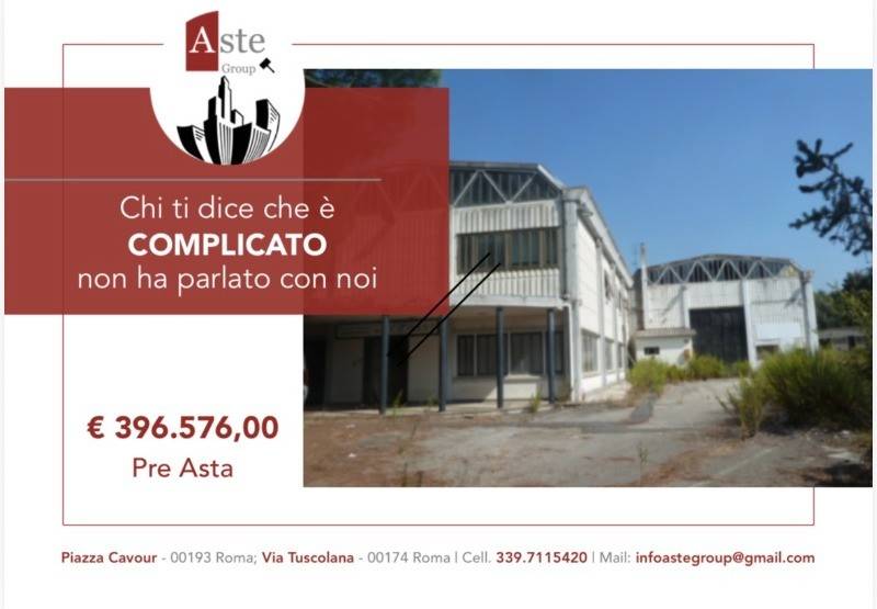 locale commerciale in vendita ad Ariccia in zona Fontana di Papa