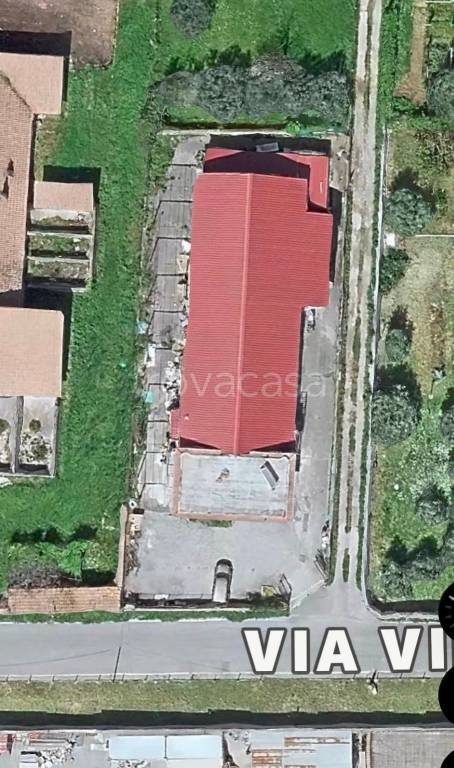 locale commerciale in vendita ad Ariccia in zona Fontana di Papa