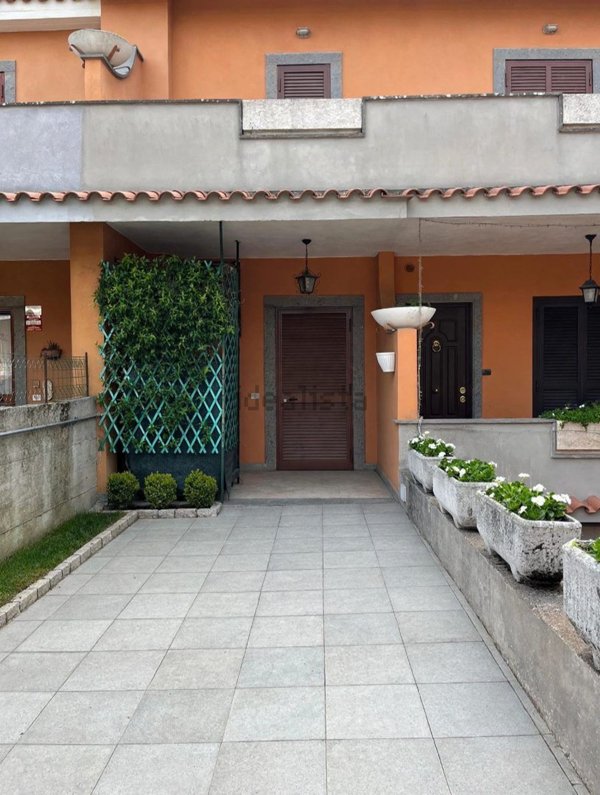 appartamento in vendita ad Ariccia