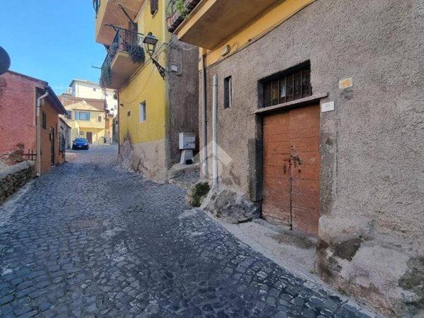 casa indipendente in vendita ad Ariccia