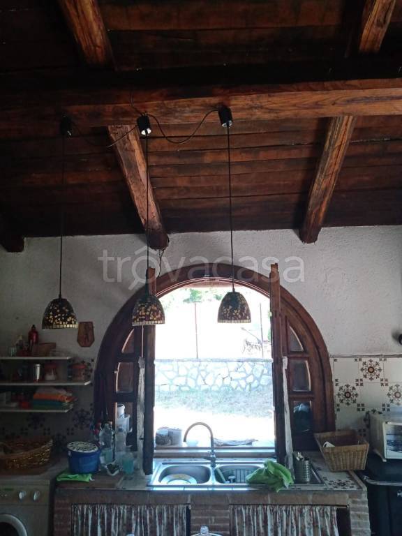 casa indipendente in vendita ad Arsoli