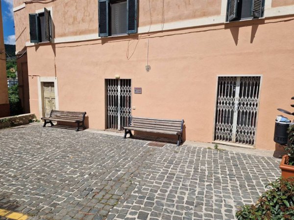 ufficio in vendita ad Arsoli