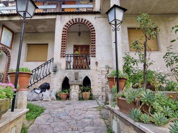 appartamento in vendita ad Arsoli