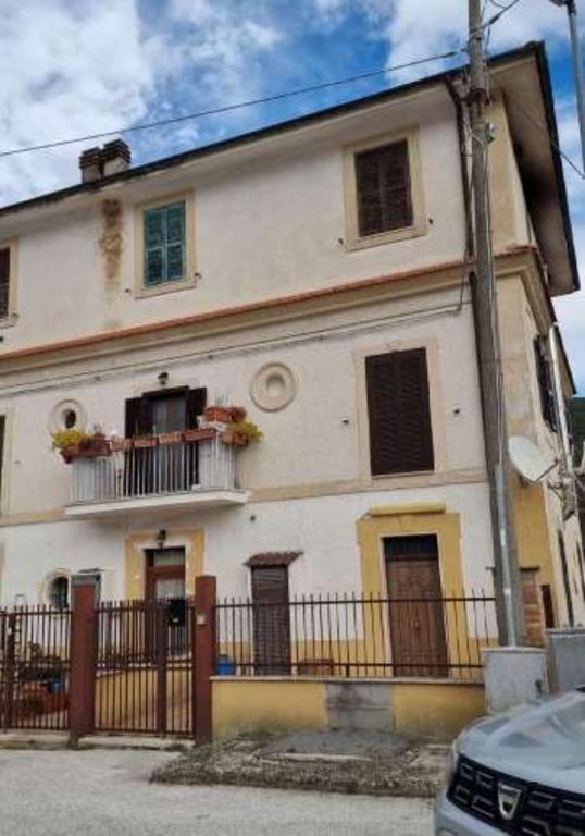 appartamento in vendita ad Arsoli