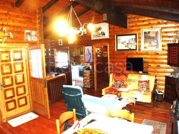 casa indipendente in vendita ad Arsoli