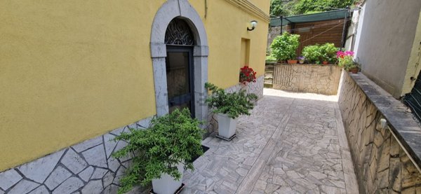 appartamento in vendita ad Arsoli