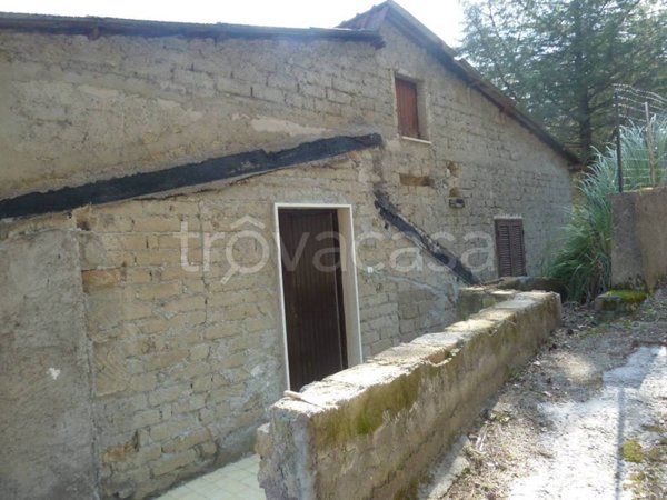 casa indipendente in vendita ad Arsoli