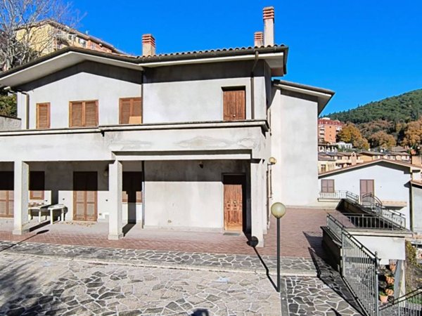 casa indipendente in vendita ad Arsoli