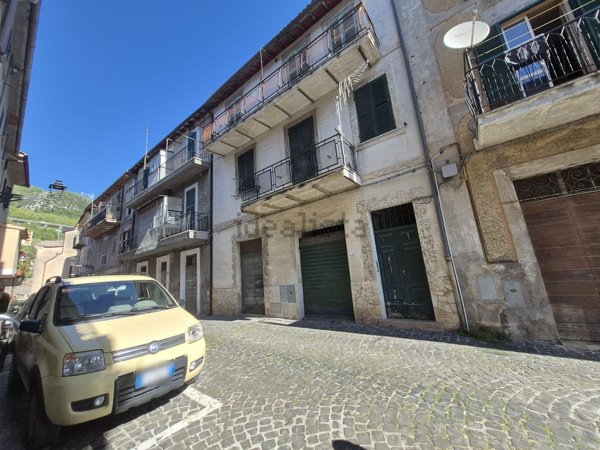 appartamento in vendita ad Arsoli