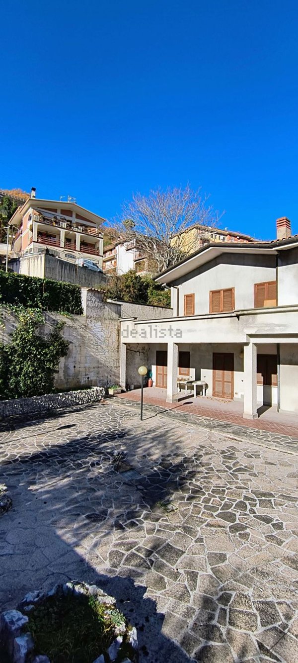 casa indipendente in vendita ad Arsoli