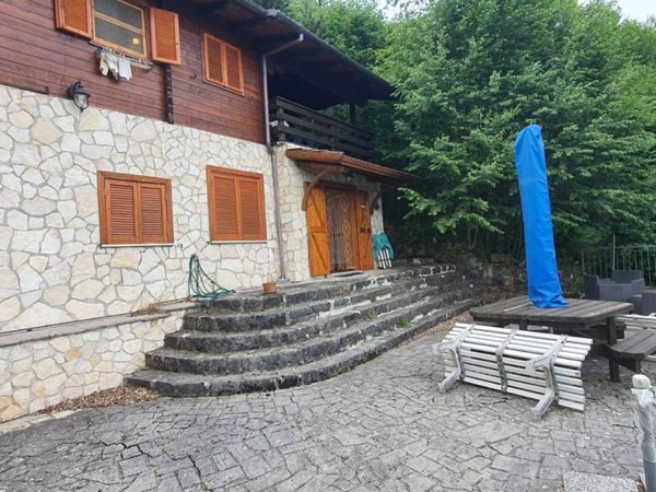 casa indipendente in vendita ad Arsoli