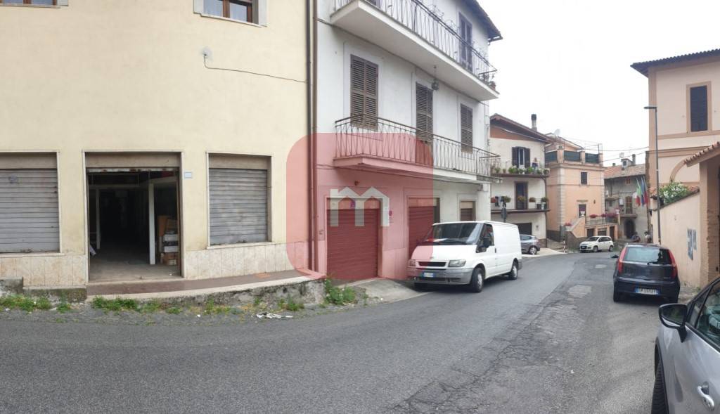 negozio in vendita ad Artena