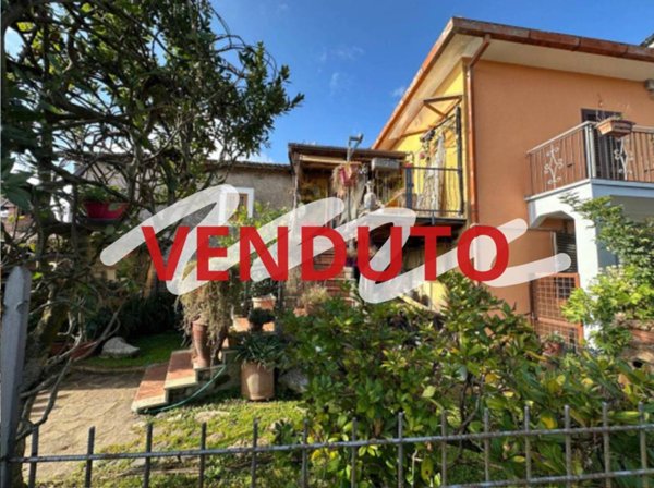 appartamento in vendita ad Artena in zona Macere