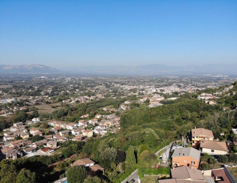 casa indipendente in vendita ad Artena in zona Selvatico
