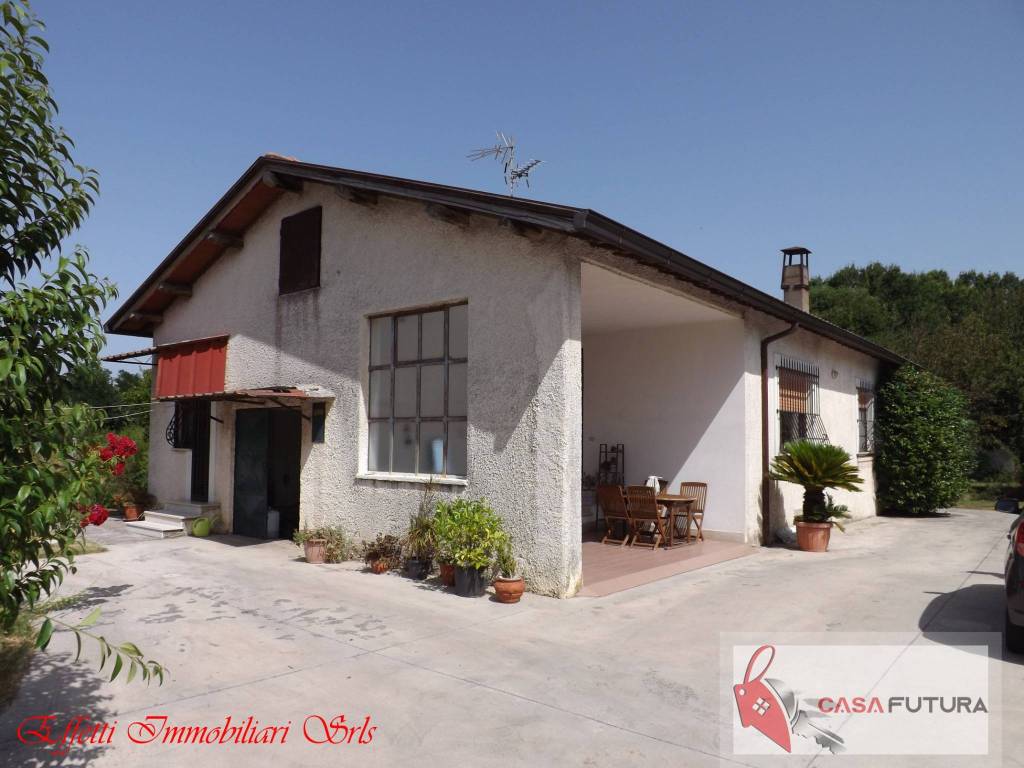 casa indipendente in vendita ad Artena
