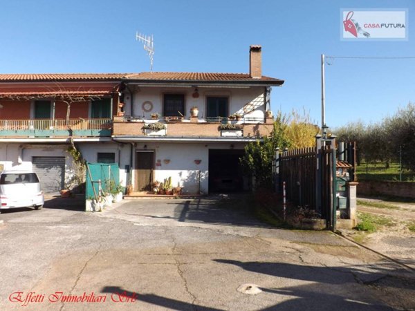 casa indipendente in vendita ad Artena