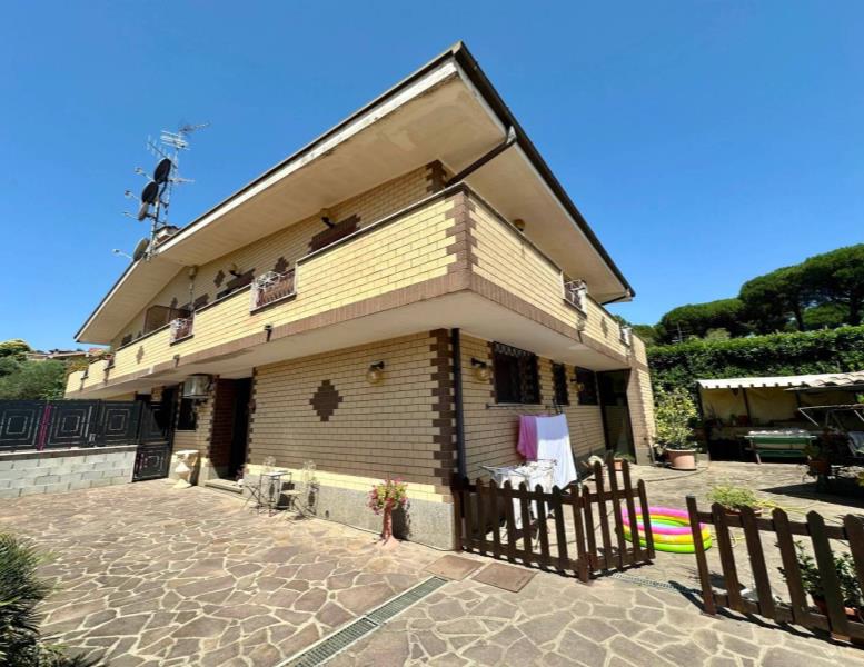 casa indipendente in vendita ad Artena