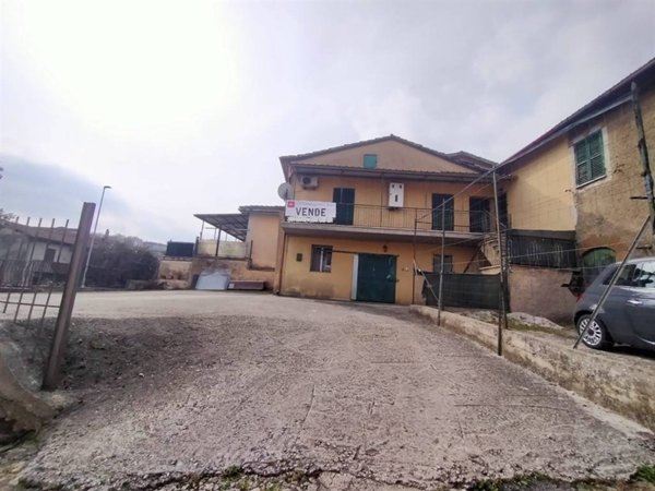 casa indipendente in vendita ad Artena
