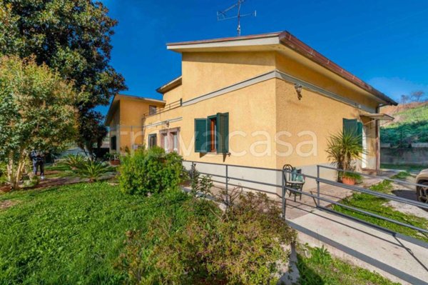 casa indipendente in vendita ad Artena